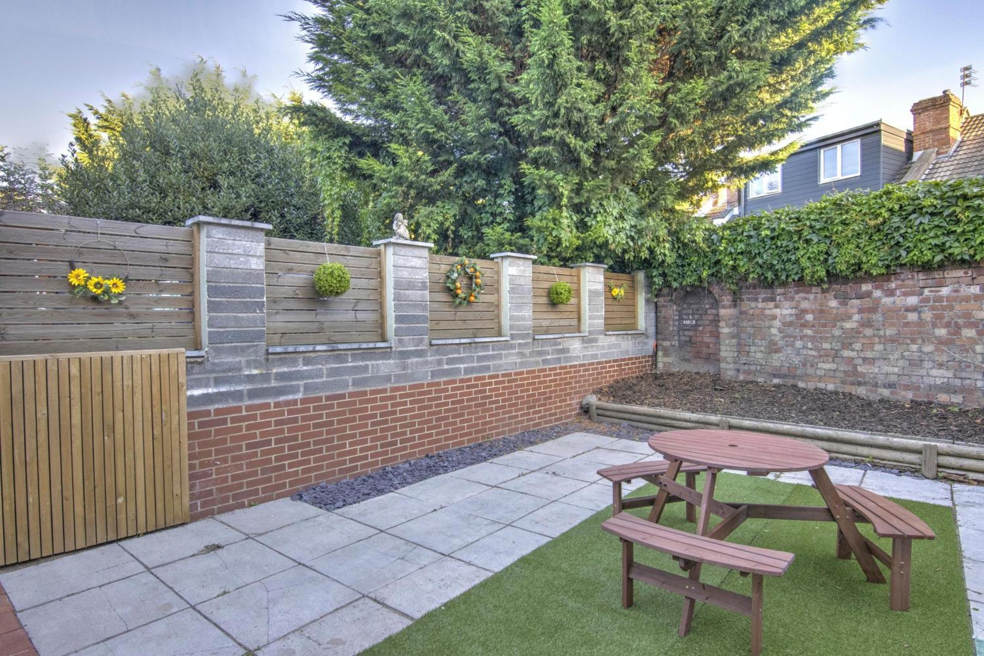 Stunning Brand New Home In St George Bristol Esterno foto